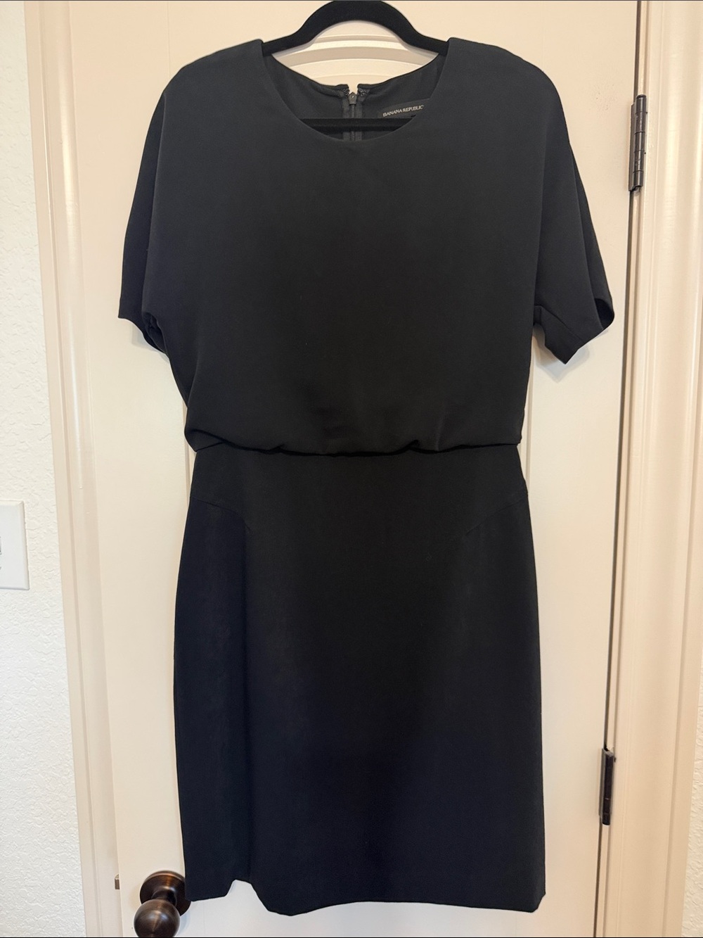 Banana Republic Black Short Sleeve Blouson Waist Dress